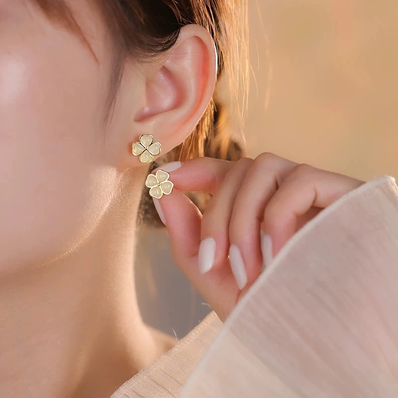 铜合金耳饰 幸运草耳钉小众设计耳环简约小巧精致耳饰F997