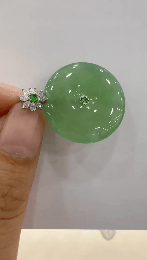 【闪购商品】翡翠吊坠(不含链)18K金镶嵌多样性团购发一件