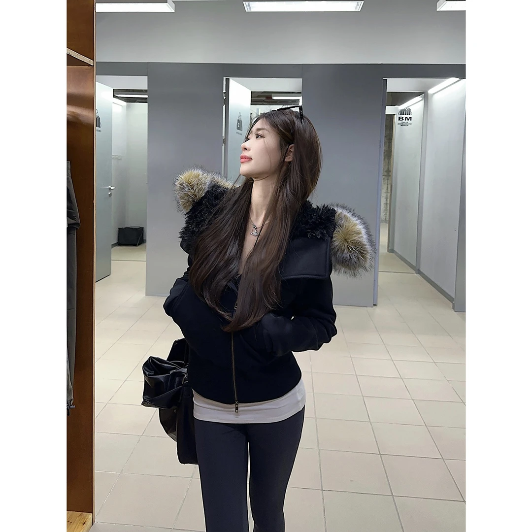 设计感黑色毛领连帽拉链外套女2025秋冬新款弹力高腰紧身裤两件套