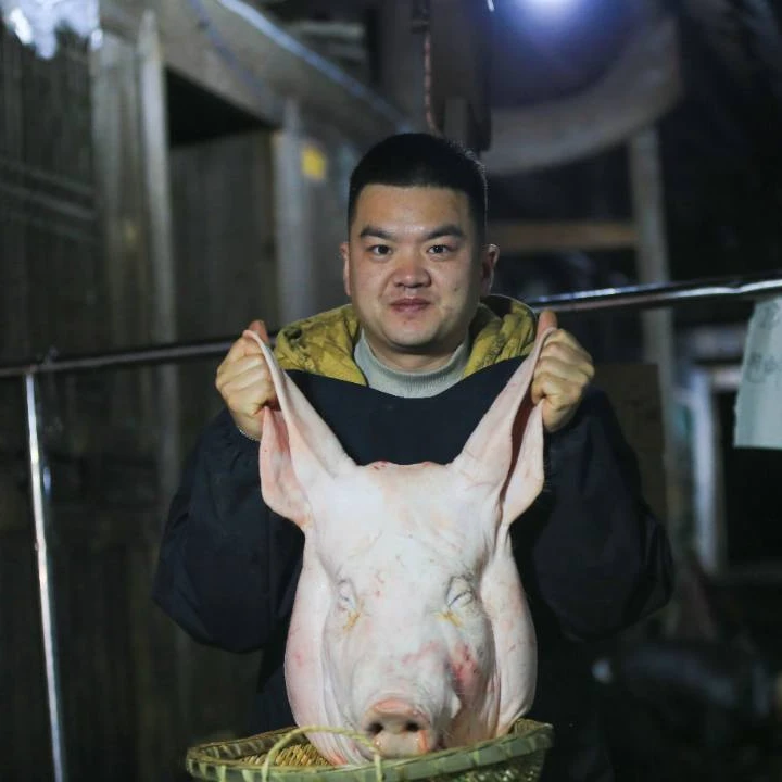 熟食喂养纯粮食正宗农家猪现秤（代熏腊肉）食用真空包装运输