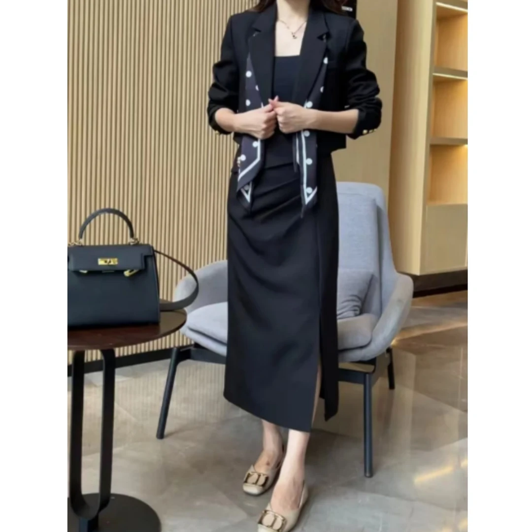 2024新款时尚西服两件套（送丝巾）