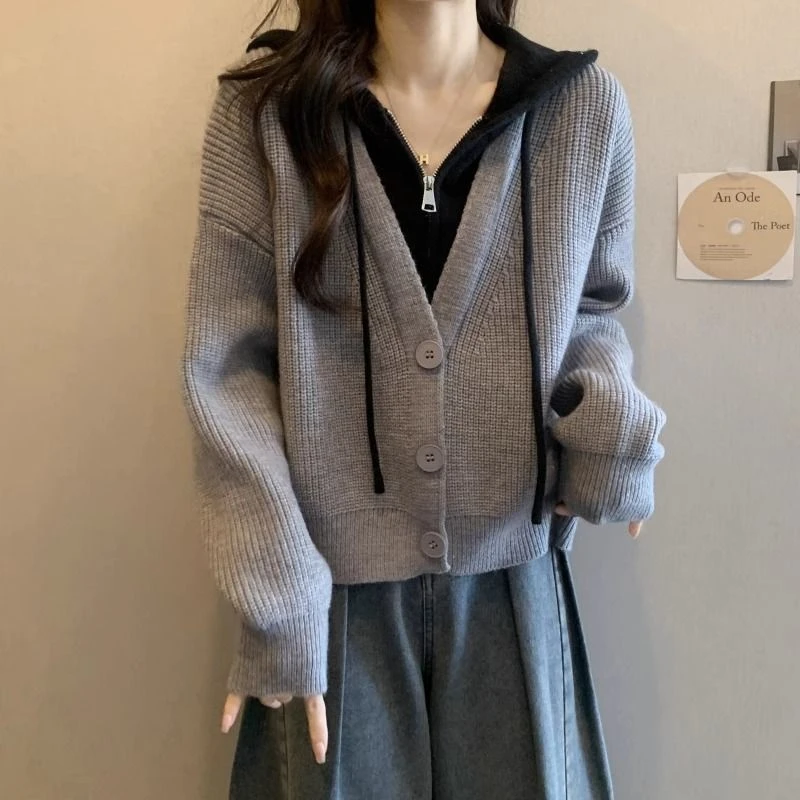 日常新中式短款连帽毛衣外套女春秋季显瘦假两件长袖针织开衫上衣