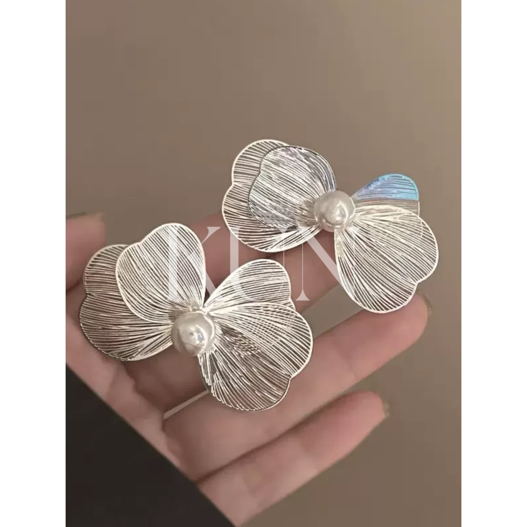 非金属仿珍珠耳饰 KUN 【耳钉】赫本风气质蝴蝶花花耳钉