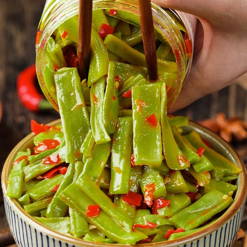 湖南香辣贡菜下饭菜 罐装即食辣椒酱下饭菜 贡菜开胃拌饭拌面爽脆
