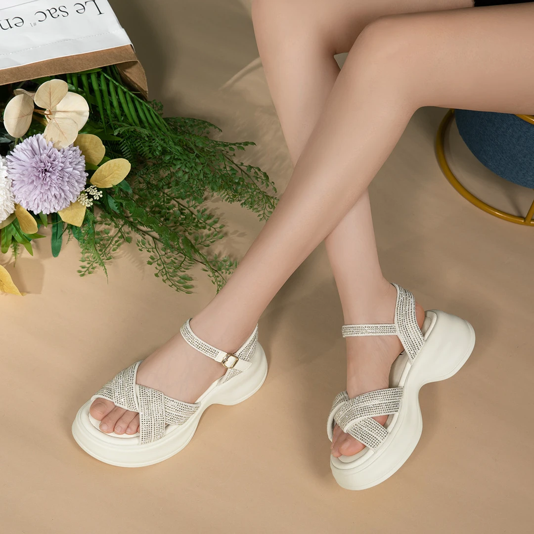 沙驰 闪耀水钻运动凉鞋时尚松糕厚底休闲凉鞋