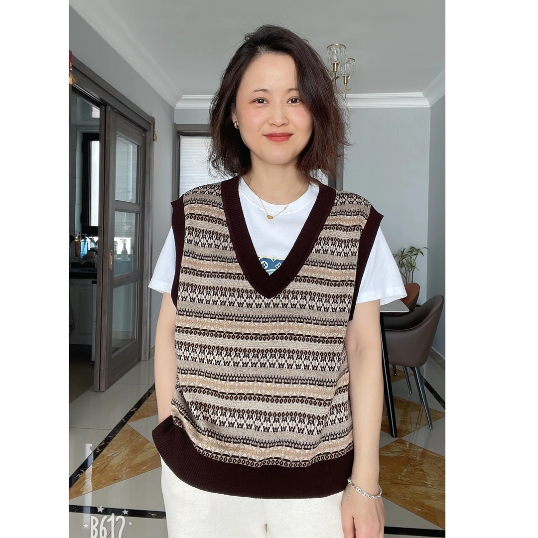 《彩薇专属》美丽诺绵羊毛精美提花背心，女士坎肩羊毛马夹背心宽松