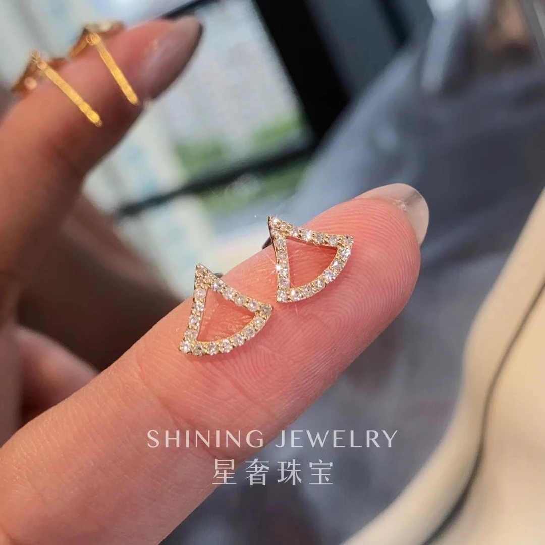 【星奢珠宝】18k三角形钻石耳饰气质轻奢时尚百搭简约精致镶嵌小巧