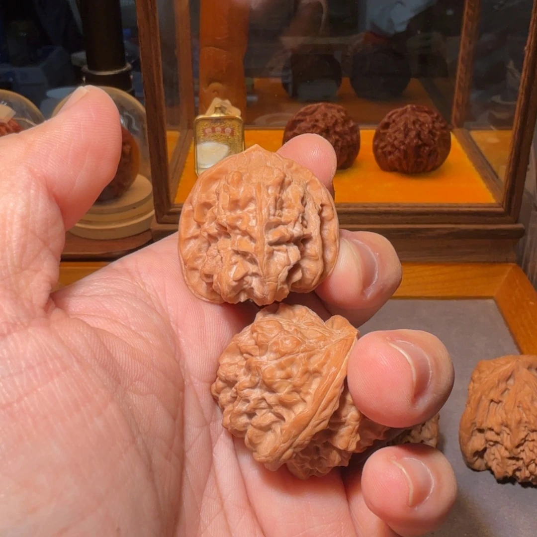 文玩核桃把件青*瓷36尺寸蓟县红马蹄