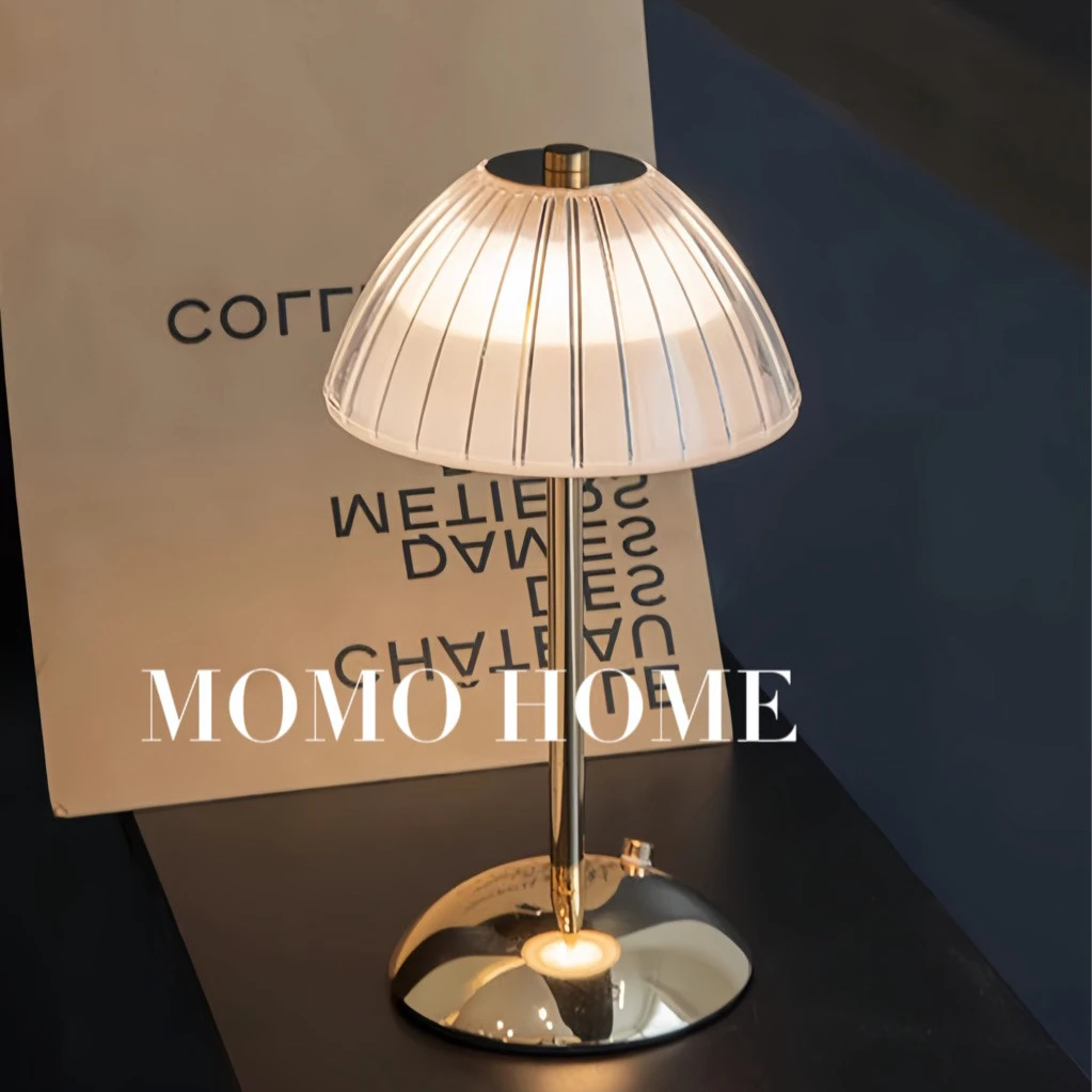 MOMO·复古LED水晶台灯卧室床头咖啡厅酒店创意触摸充电款家居摆 ·