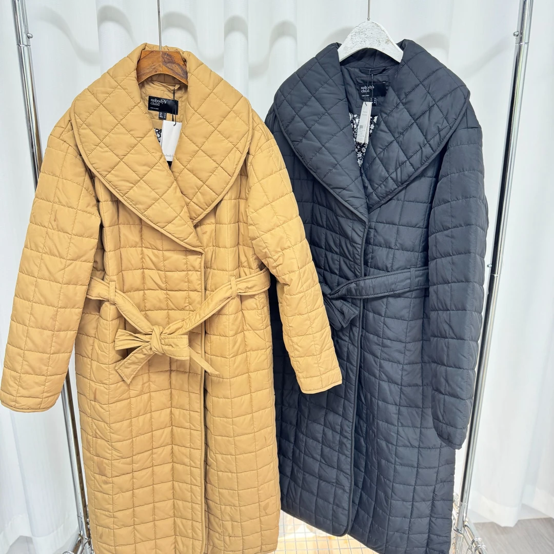 冬季新款女士气质翻领长款棉服