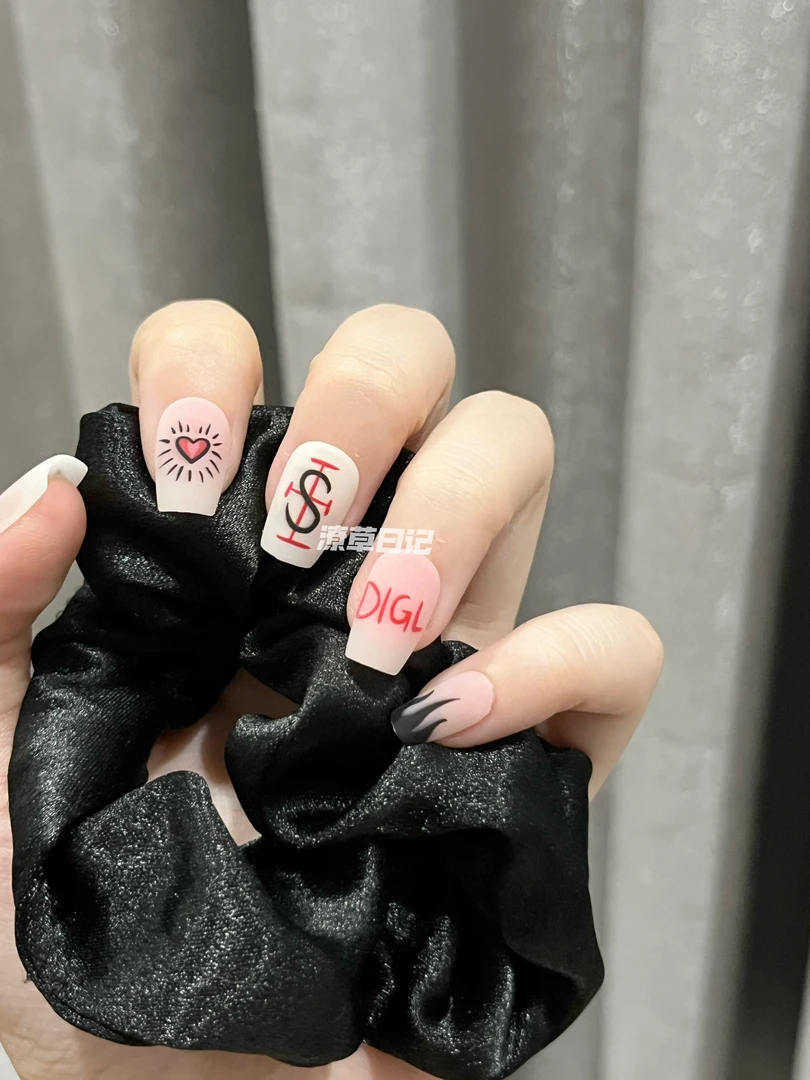 ins风火焰可爱磨砂短短梯穿戴甲10片装