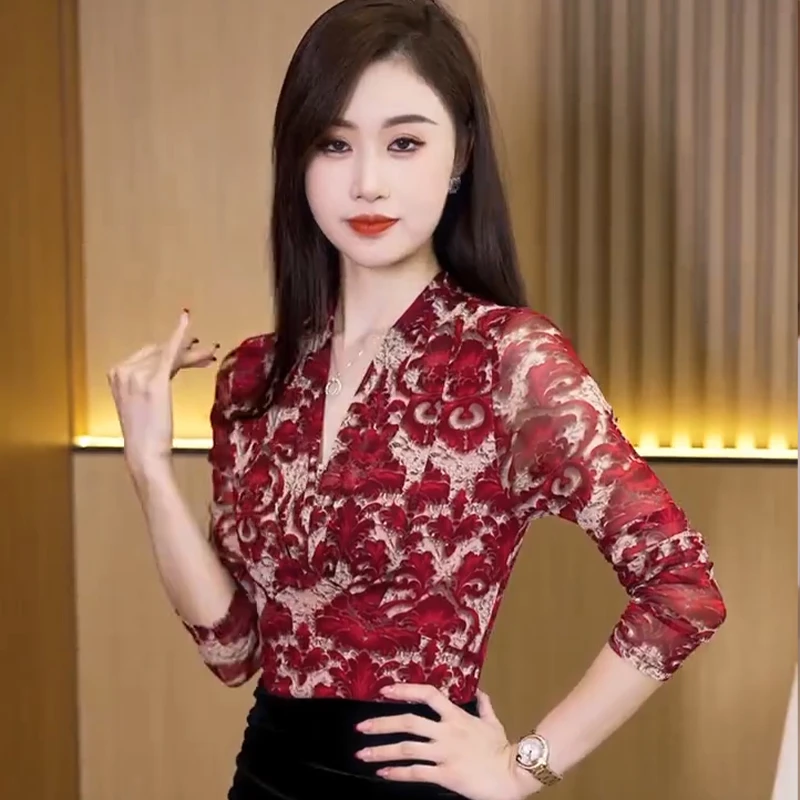 春秋时尚洋气遮肚显瘦上衣百搭修身V领加绒加厚t恤气质小衫外穿