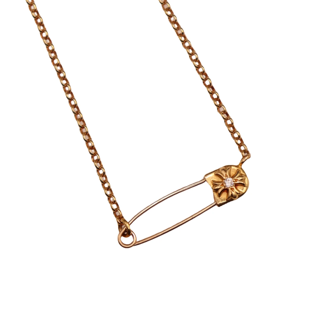 合金吊坠 CORNER CH 金钻别针一体roll链