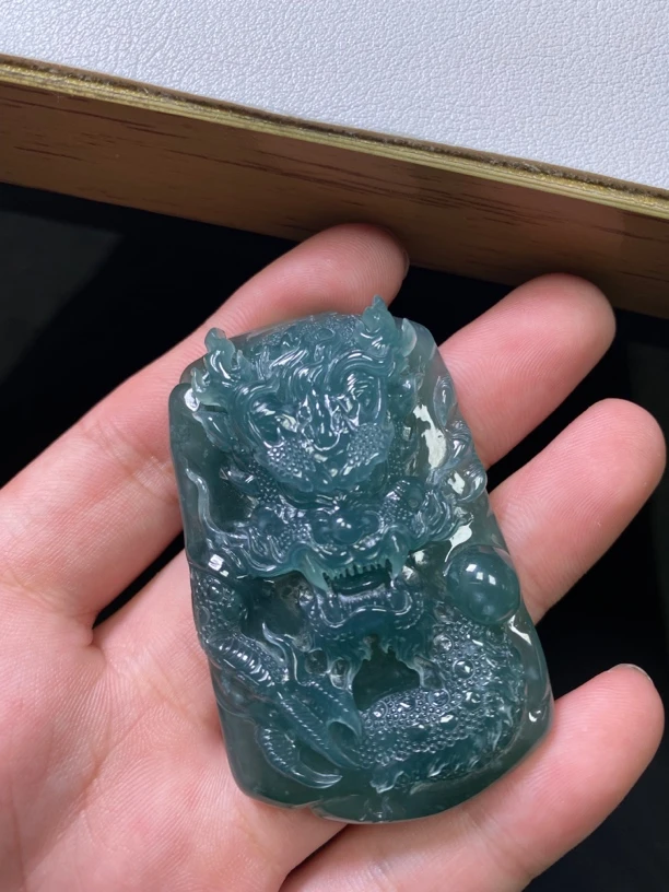 天然翡翠A货男士龙牌吊坠