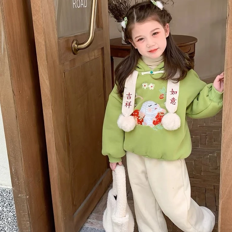 【编号C16】td2389-05-儿童刺绣套装年服绿色-MGF