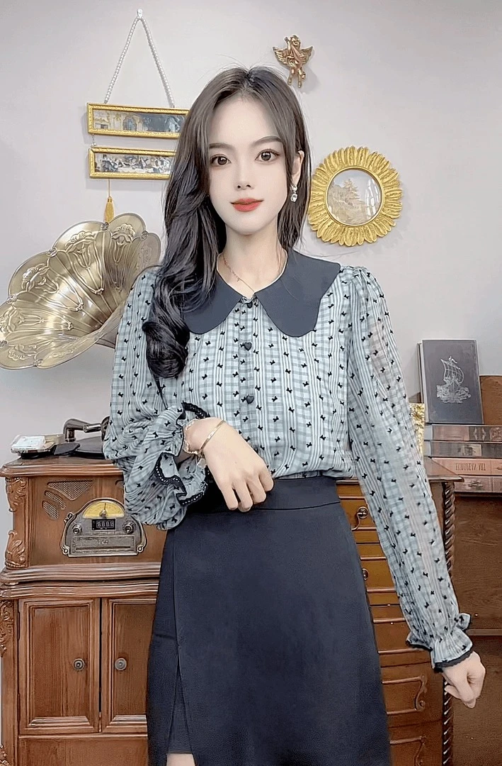 复古蝴蝶结法式印花衬衫长袖女上衣花瓣领撞色显瘦设计感小众328