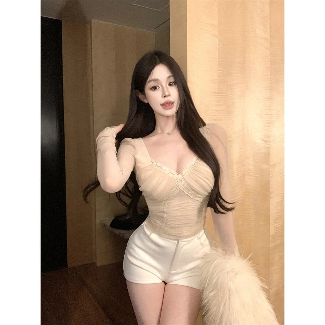 纯欲蕾丝花边T恤女早秋chic甜辣妹性感打底衫内搭短款带胸垫上衣