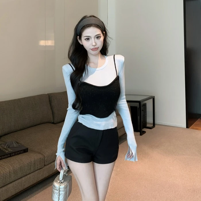 假两件拼接吊带长袖针织衫女秋季修身紧身设计感辣妹撞色打底上衣