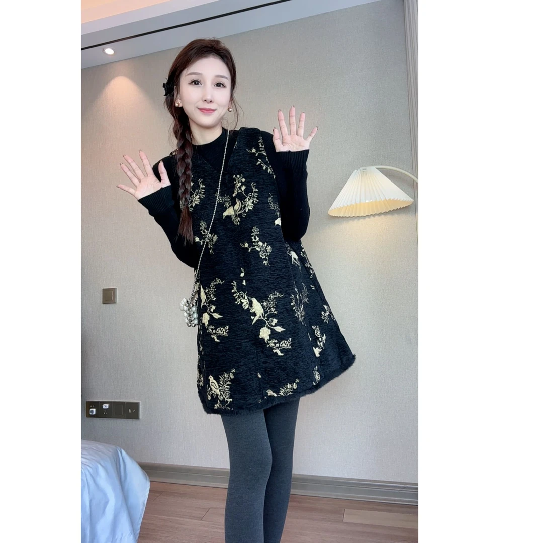 时尚秋冬孕妇针织打底宽松气质两件套重工金线剌绣背心裙