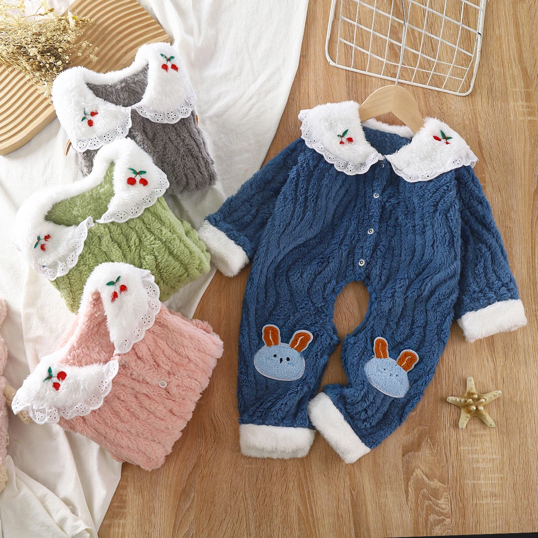 婴儿冬季外出衣新生儿加绒厚连体保暖哈衣满月服男女宝宝秋冬套装