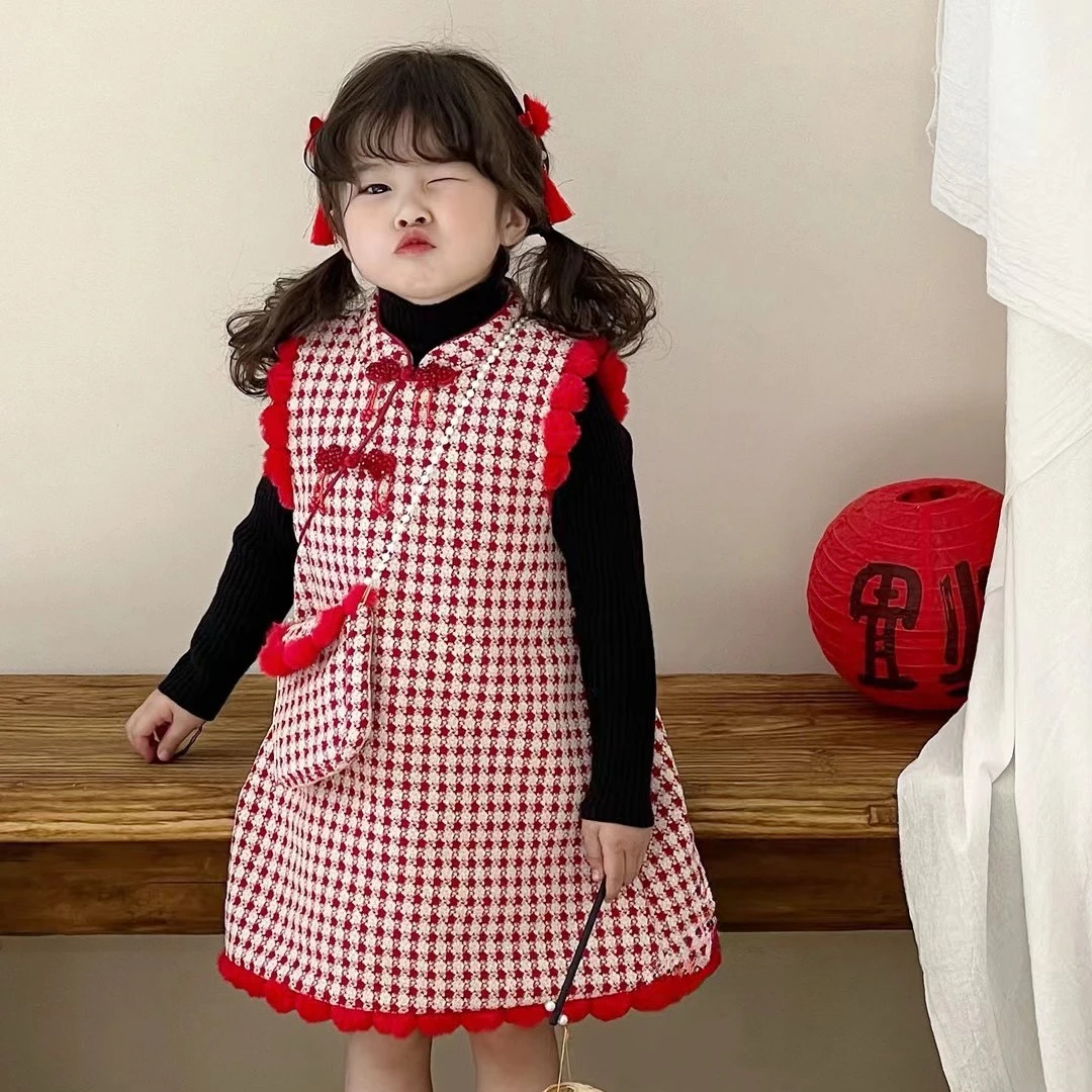 女童小香风盘扣红格子裙秋冬女宝宝韩版加绒背心裙节日旗袍裙套装