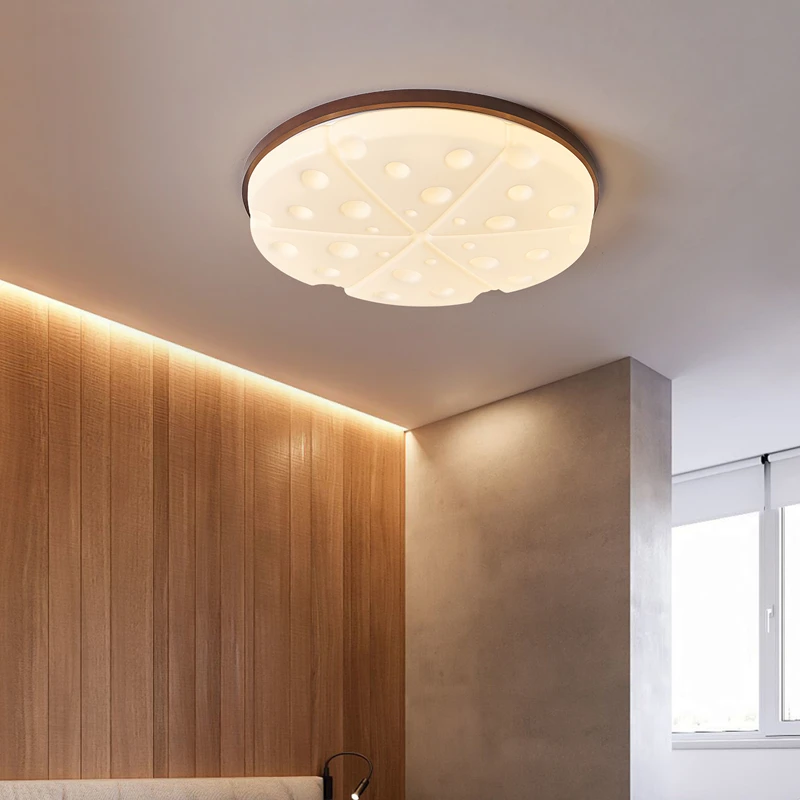 2024新款原木奶油风卧室吸顶灯LED护眼简约创意个性奶酪款房间灯