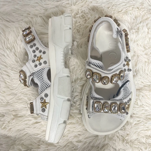 95新 GUCCI/古驰 钻厚底魔术贴凉鞋 36.5码 rys81