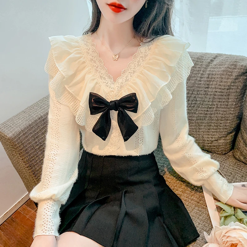 882025秋冬加厚蕾丝蝴蝶结套头打底蕾丝衫女