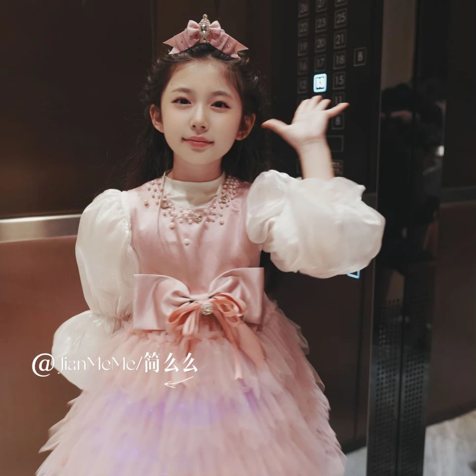 C055【粉羽灵梦】网红同款高端定制蝴蝶结蓬蓬纱连衣裙1127