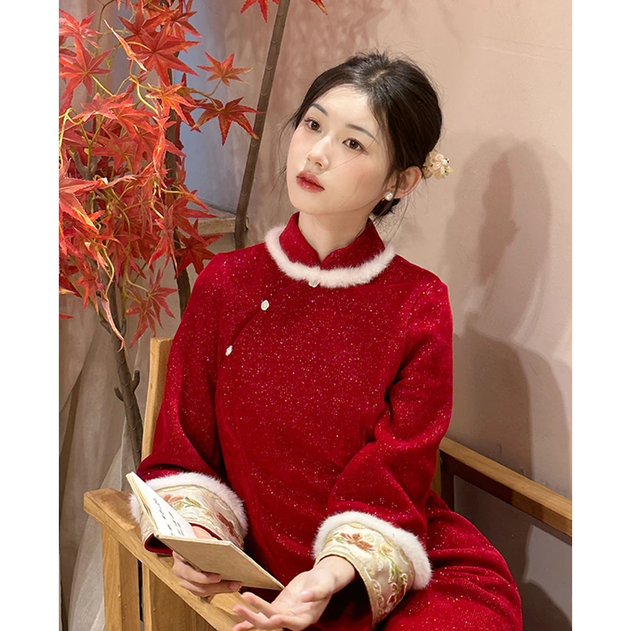 酒红色改良日常旗袍少女年轻款2024新款秋冬拜年服订婚新娘敬酒服