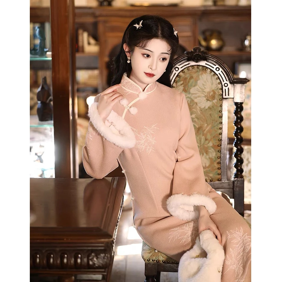 粉色旗袍新款2025冬季长袖加绒加厚冬款新中式少女年轻款高贵气质