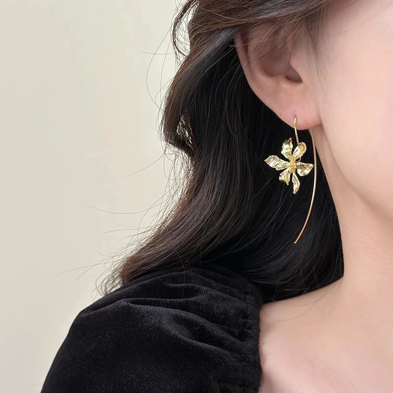 铜合金耳饰 复古宫廷风鸢尾花耳钩个性百搭小众高级感气质耳环女