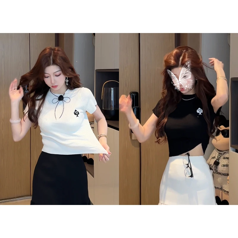 小雨姐姐【心电感应】辣妹修身版显瘦爱心刺绣短袖上衣女2024新夏款