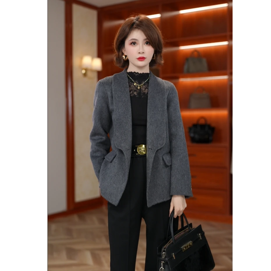 2024秋冬新款双面羊毛气质短款时尚青果领百搭外套060