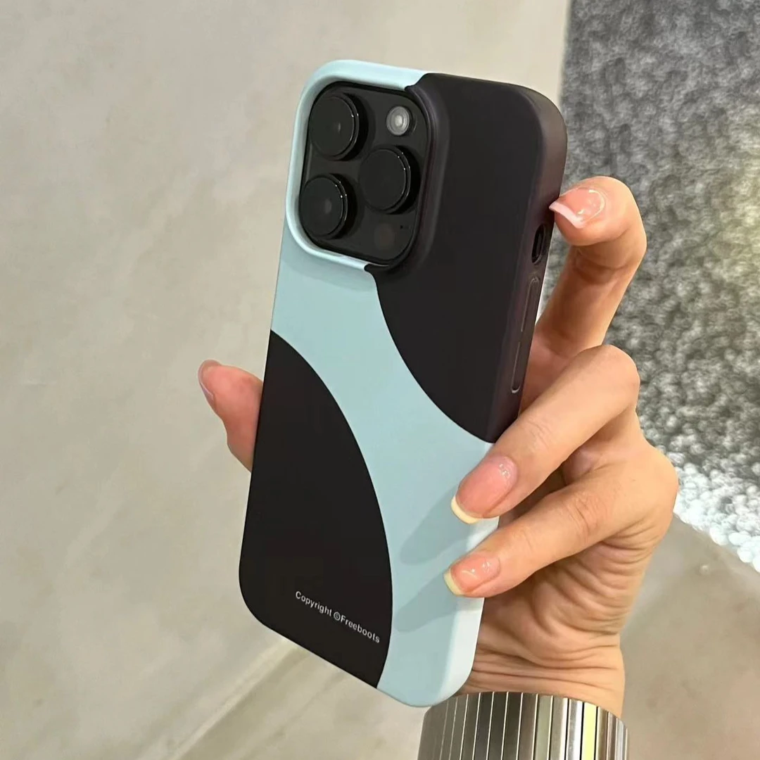 韩国简约黑色圈圈菲林适用苹果15/14新款个性磨砂小众创意手机壳