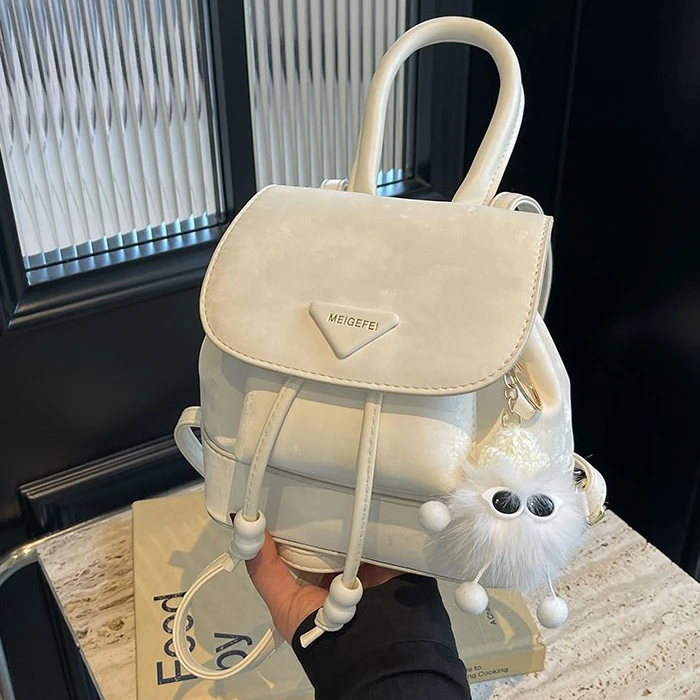 今年流行多用小包包女2025新款秋冬学院风双肩包通勤百搭旅行背包