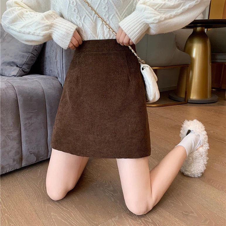 灯芯绒半身裙2023年秋冬韩版chic心机女复古大码百搭高腰A字短裙