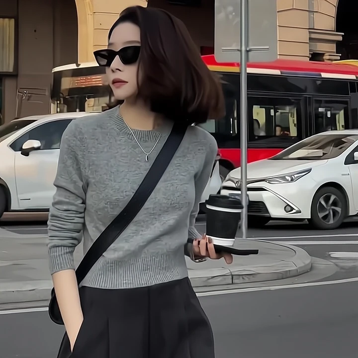 洋气灰色内搭打底衫女装秋冬季外穿修身毛衣短款高级感针织衫上衣