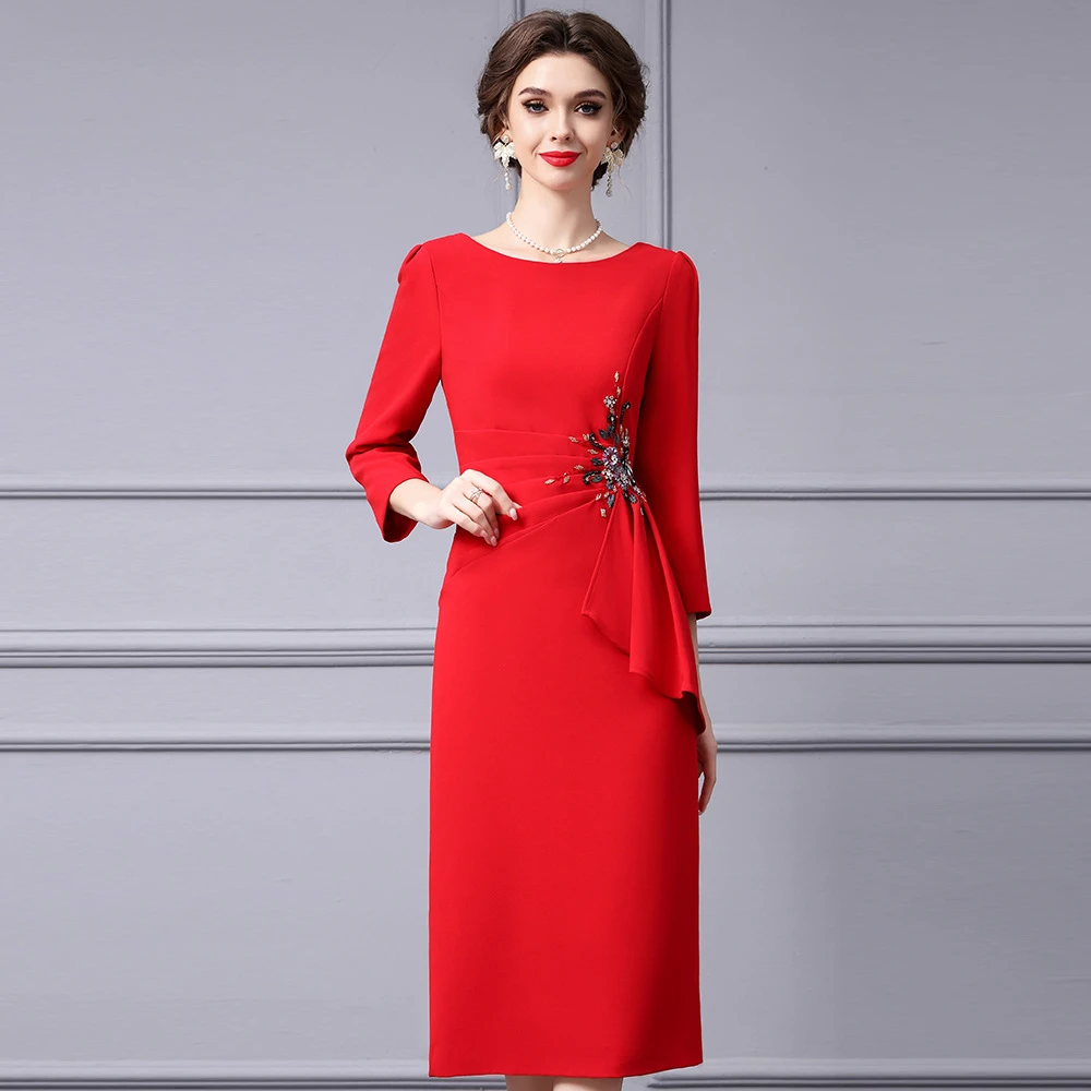 枝荔红色喜婆婆婚宴装2025新款重工钉珠立体裁剪高端气质连衣裙秋