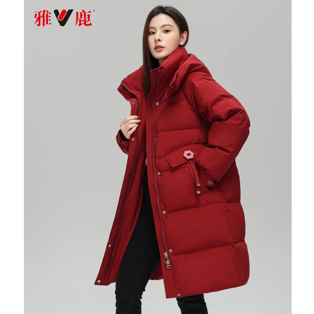 V/雅鹿24年新款飘带花扣款冬季时尚保暖加厚过膝羽绒服休闲连帽