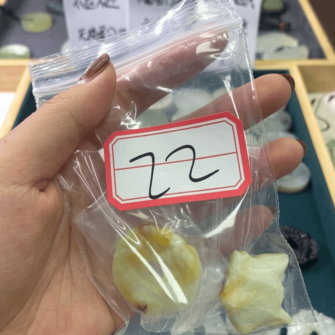 【闪购商品】蛇纹石玉颈饰未镶嵌微***@22