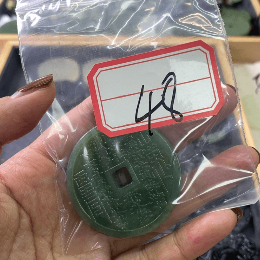 【闪购商品】蛇纹石玉颈饰未镶嵌Σ****っ48