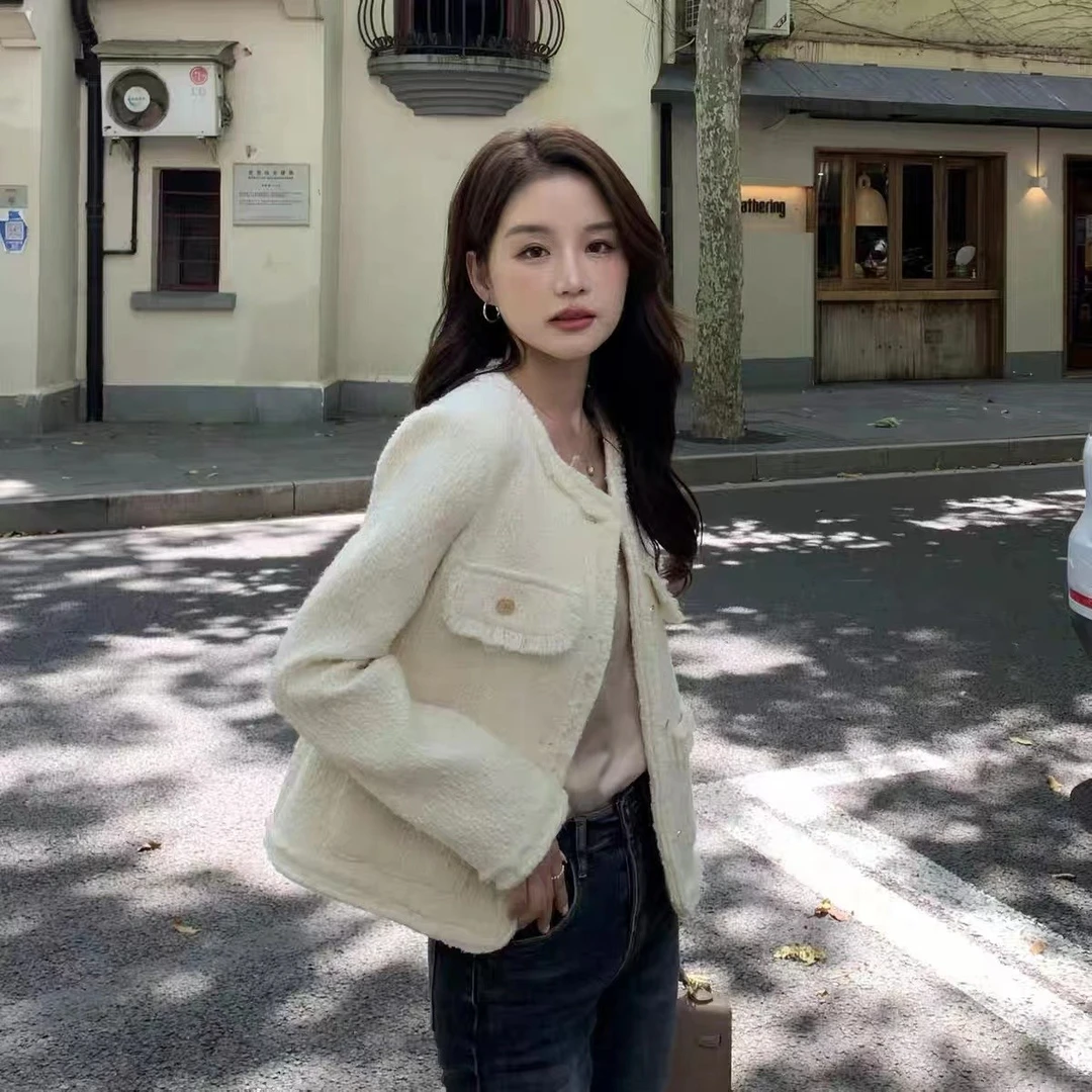 【白月光】小香风毛绒外套女2023新款小个子短外套气质轻奢时尚上衣