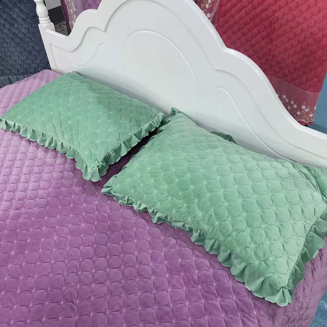 宝宝绒花边枕套加厚加绒拉链款