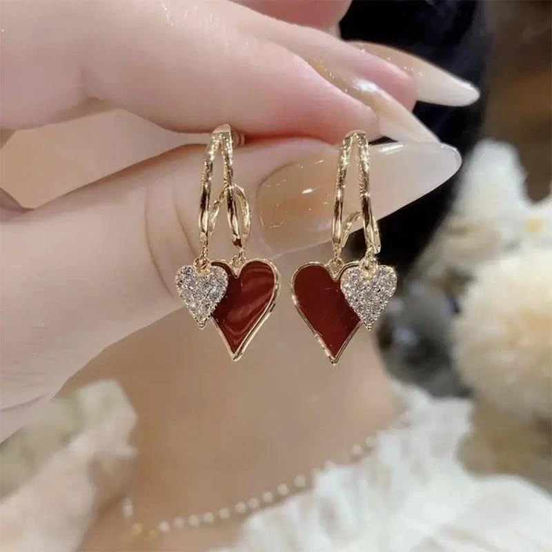 铁合金耳饰 法式复古酒红色爱心耳钉港风独特简约耳环小众设计感