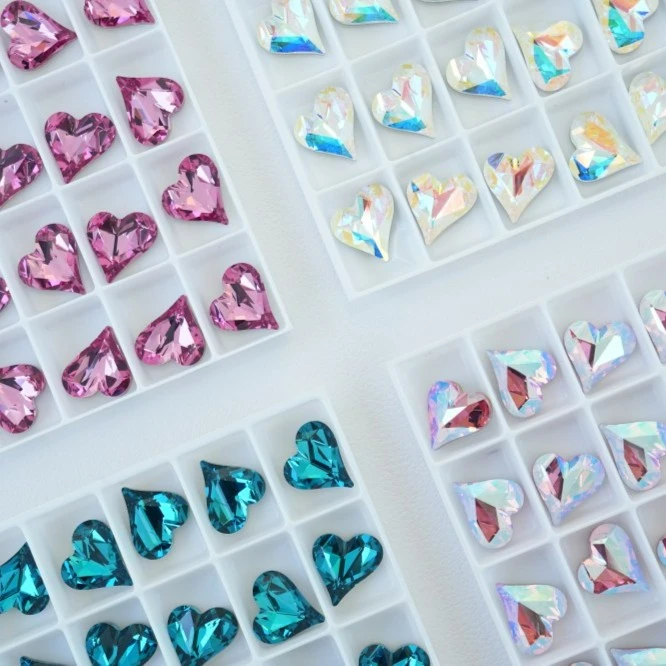 奥地利正品华子 新款4809小歪心（8*7.5mm）尖底爆闪美甲钻