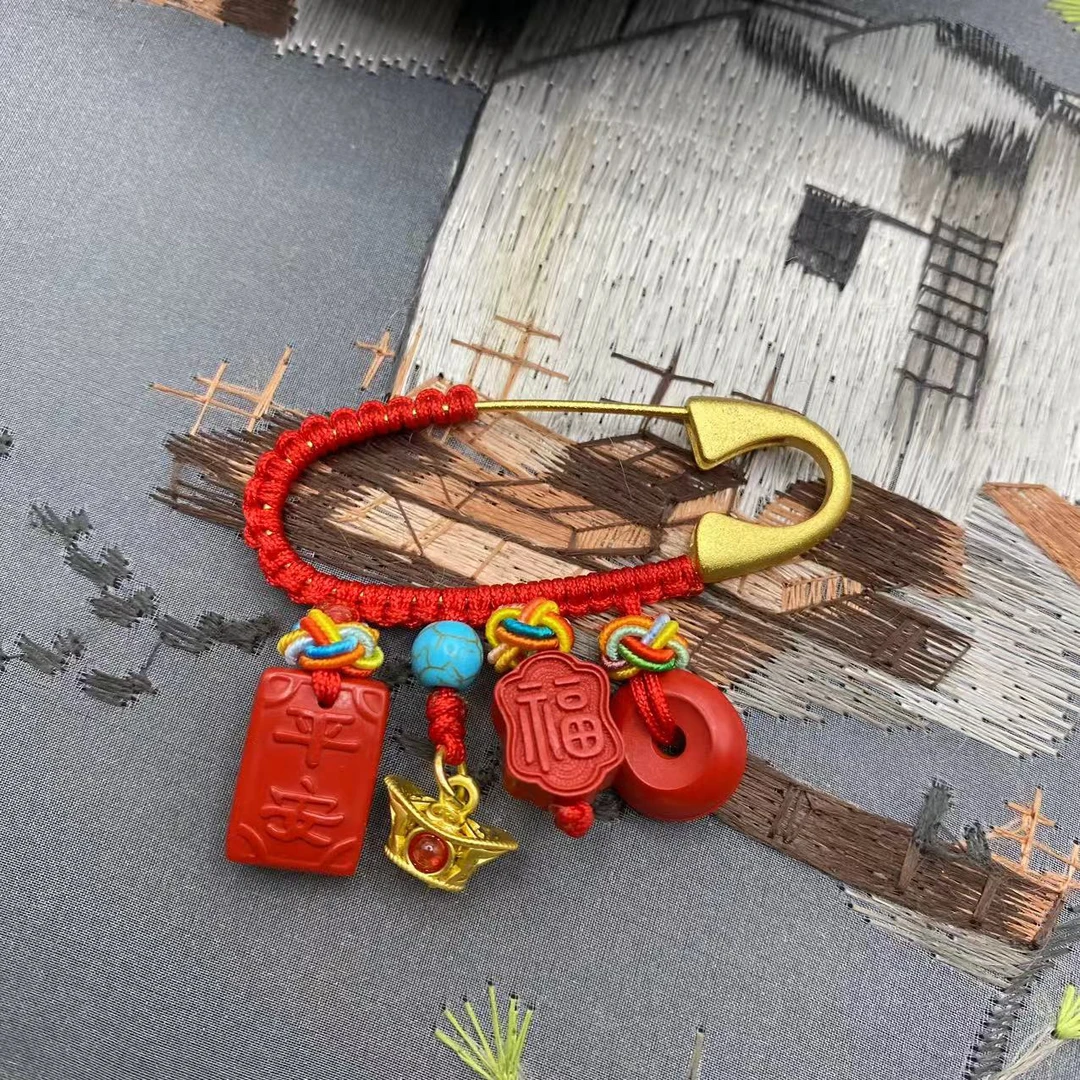 含辰砂工艺品高含量朱砂红砂设计款平安护身符胸针宝宝别针