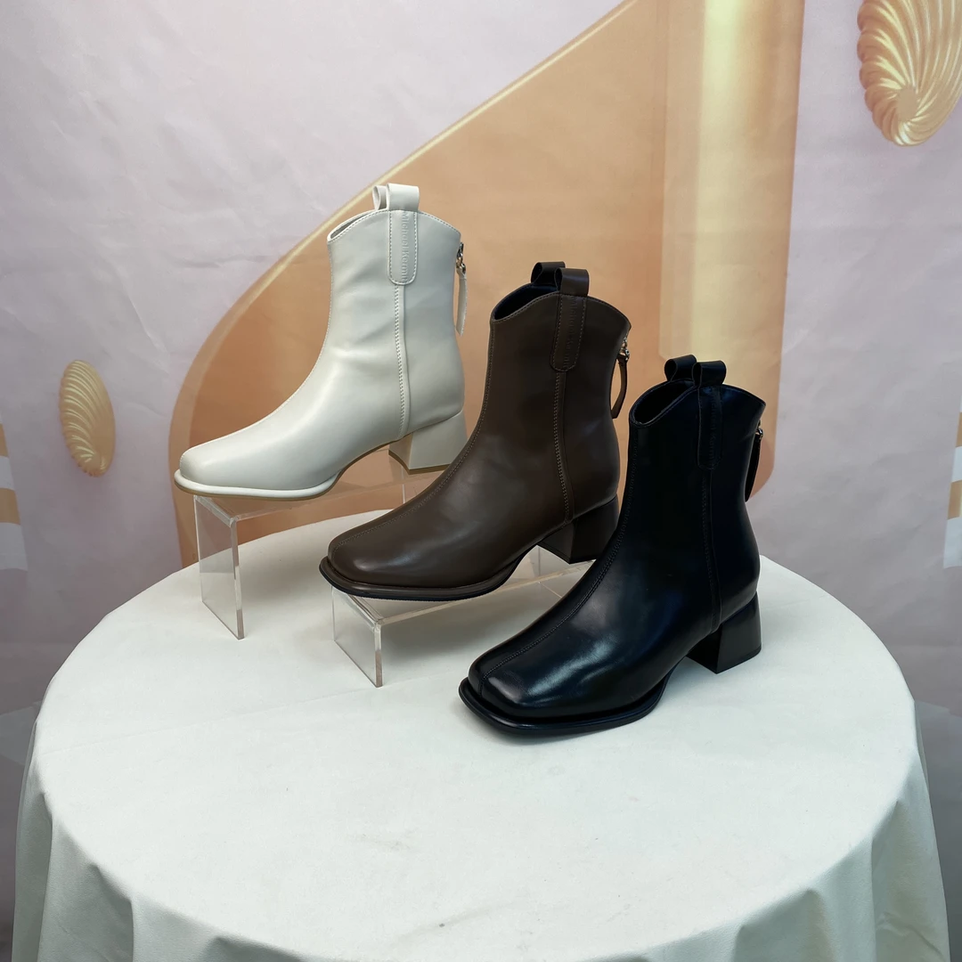 30070秋冬新款时尚百搭粗跟方头短靴F