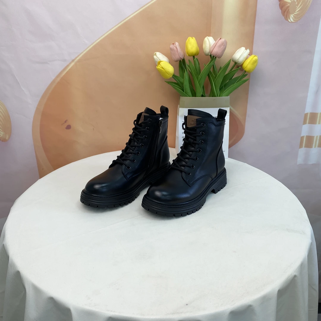 05-2239秋冬新款英伦风薄绒马丁靴F