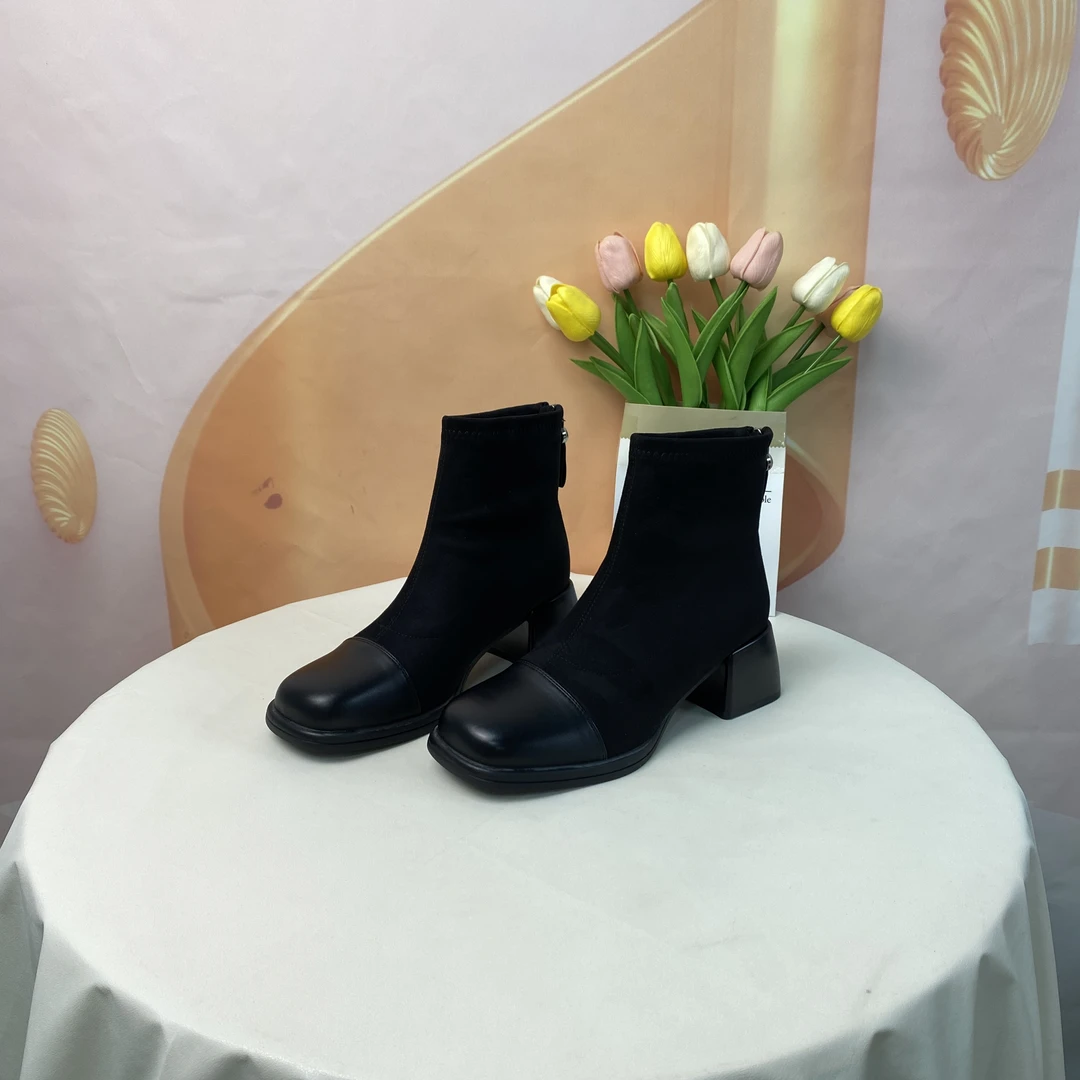13061秋冬时尚气质粗跟拼接单里短靴F